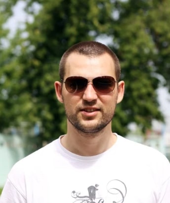 - Péter V.